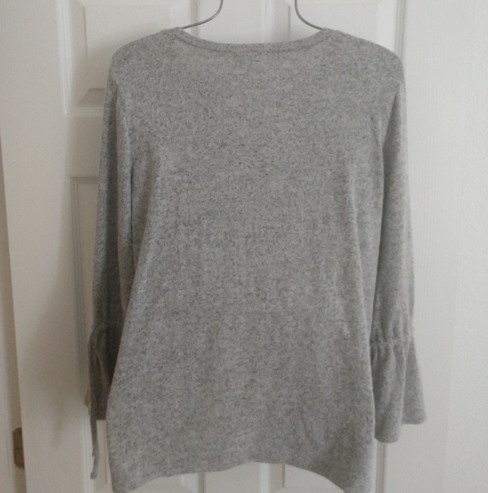 Studio JPR top - Picture 2 of 6